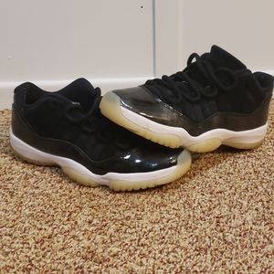 Jordan 11 Low Baron